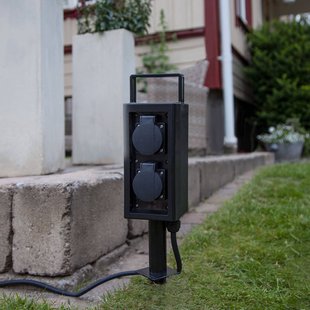 STAR TRADING Plugge zuil met stekker kabel, grondpin