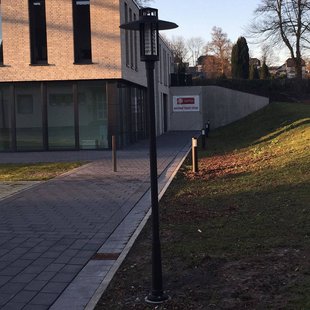 Albert Leuchten LED lantaarnpaal 861 met kegelrooster