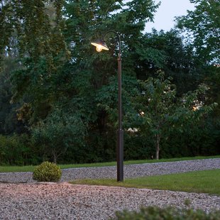 Konstsmide Mastlamp Vega, zwart, 1-lamp, 240 cm