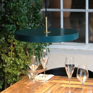 UMAGE LED hanglamp Asteria Medium, groen/messing, Ø 43 cm