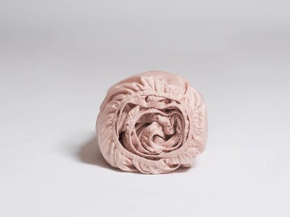 Yumeko Hoeslaken katoen satijn dusty rose 90x210x30 100% biologisch en fairtrade katoen, satijn geweven