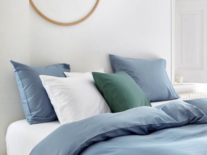 Yumeko Dekbedovertrek katoen satijn faded blue 100% biologisch en fairtrade katoen, satijn geweven