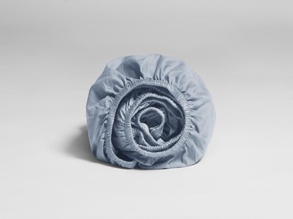 Yumeko Kinderhoeslaken katoen satijn sky blue 100% biologisch en fairtrade katoen, satijn geweven Yumeko Kinderhoeslaken katoen satijn sky blue 100% biologisch en fairtrade katoen, satijn geweven