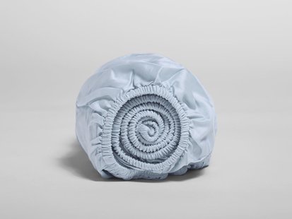 Yumeko Kinderhoeslaken katoen satijn sky blue 70x150x15 100% biologisch en fairtrade katoen, satijn geweven