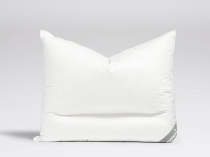 Yumeko Kussen ganzendons 60x70 medium 
Vulling: 90% biologisch ganzendons, 10% biologische ganzenveertjes
Tijk: 100% biologisch katoen