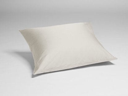 Yumeko kussensloop katoen satijn sandy grey 60x70 100% biologisch en fairtrade katoen, satijn geweven
