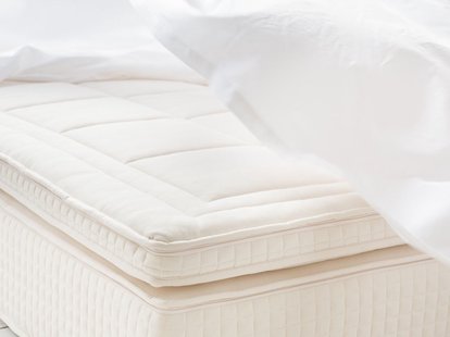 Yumeko Topdekmatras natuurlatex 80x200
Kern: 100% natuurlatex
Tijk: 100% biologisch katoen, gewatteerd met 100% biologische wol Yumeko Topdekmatras natuurlatex 80x200
Kern: 100% natuurlatex
Tijk: 100% biologisch katoen, gewatteerd met 100% biologische wol