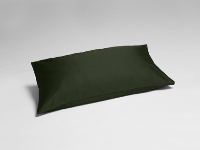 Yumeko Kussensloop katoen satijn dark olive 40x80 100% biologisch en fairtrade katoen, satijn geweven