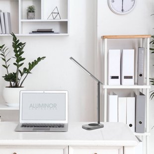 Aluminor Luna LED tafellamp met USB