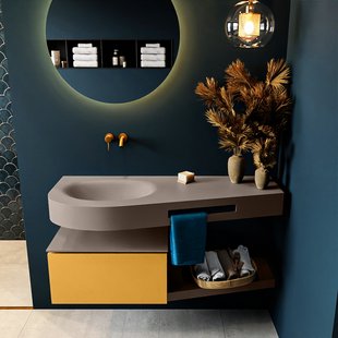 MONDIAZ RIVA 120cm badmeubel onderkast / planchet kleur Ocher met 1 lade. Wastafel DULCET links 0 kraangaten kleur Smoke.