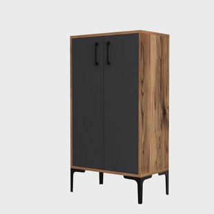 Schoenenkast Prag | Hannah Home