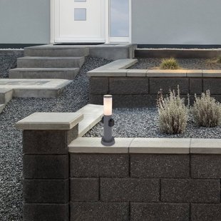 Globo Boston sokkellamp, met stopcontacten