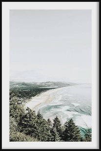 Ingelijste poster Bomen Omzoomde Kustlijn | Walljar Ingelijste poster Bomen Omzoomde Kustlijn | Walljar