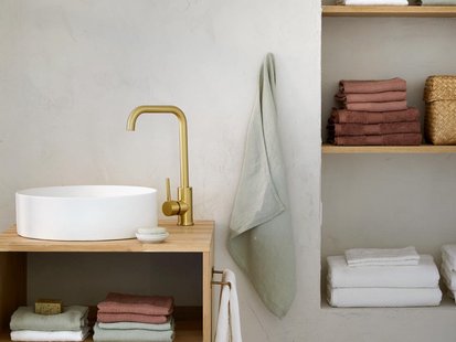 Yumeko Handdoek gewassen linnen wafel misty green – 1 st 100% gewassen linnen