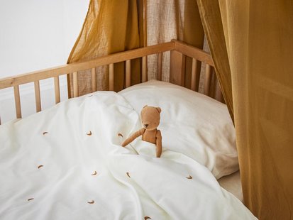 Yumeko Kinderdekbedovertrek katoen satijn warm white/ochre moon 100% biologisch en fairtrade katoen, satijn geweven