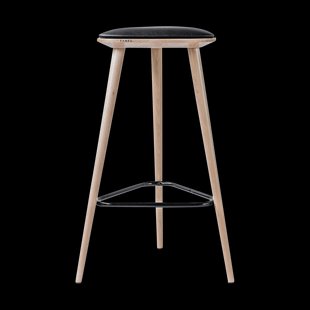 Finn houten barkruk whitewash met zitkussen - 63 cm