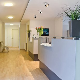 Top Light Puk Mini Move G9 spot, heldere lens, chroom