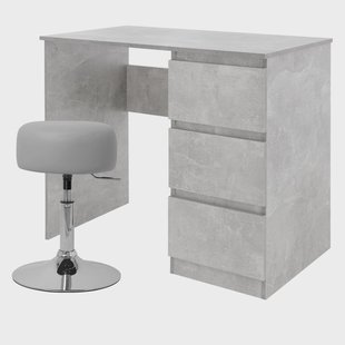 Bureau Mella met kruk |