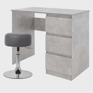 Bureau Mella met kruk |