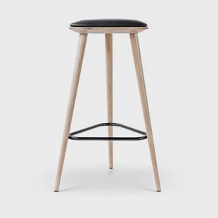 Fameg Finn houten barkruk whitewash met zitkussen - 78 cm