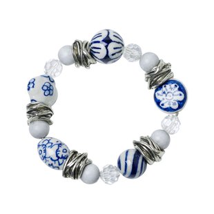Armband Delfts blauw met witte kralen