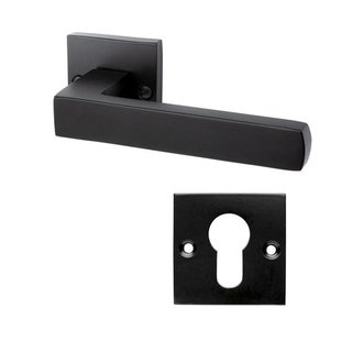 Mooi Deurbeslag Deurklink Nova mat zwart met vierkante cilinderrozetten