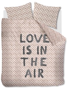 Dekbedovertrekset Love is | Ariadne at Home