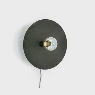 Furnilux - Wandlamp Horus zwart small - 35 x 35 x 11 cm