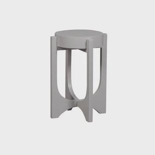 vtwonen Bijzettafel Hold Up - Mangohout - Warm Grijs vtwonen Bijzettafel Hold Up - Mangohout - Warm Grijs