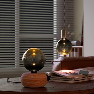 Calex Round Wood tafellamp van hout Calex Round Wood tafellamp van hout