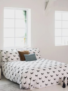 Black Horses dekbedovertrek