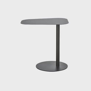 WOOOD Bijzettafel Lia - Metaal - Zwart - 50x50x38