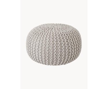 Handgemaakte gebreide poef Dori