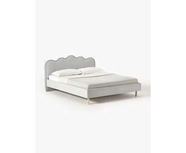 Gestoffeerd bed Romy met golvend hoofdeinde