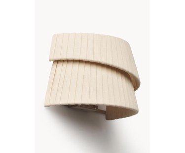 Wandlamp Nyla met asymmetrische lampenkap