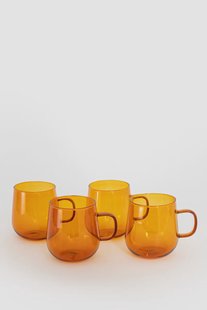 Donkerbruine theeglazen