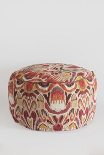 Poef met multicolour jacquard bloemen en hartjes Poef met multicolour jacquard bloemen en hartjes