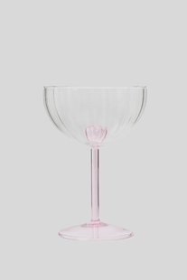 Champagneglazen met roze hartje aan de binnenkant