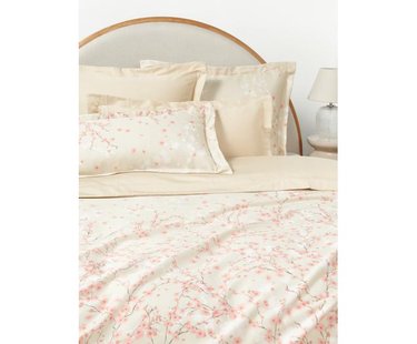 Katoensatijnen dekbedovertrek Sakura met bloemenprint