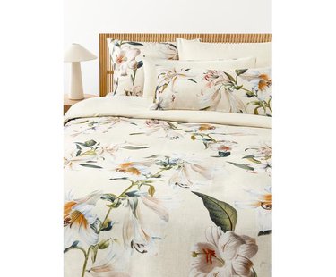 Katoensatijnen dekbedovertrek Flori met bloemenprint Katoensatijnen dekbedovertrek Flori met bloemenprint