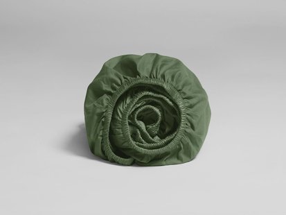 Yumeko Kinderhoeslaken katoen satijn mid olive 70x150x15 100% biologisch en fairtrade katoen, satijn geweven