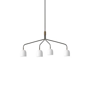 Gubi Kroonluchter Howard 4-lamps 134x103 cm wit/gunmetal