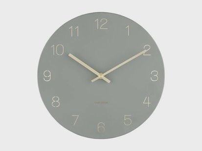 Wandklok Charm met gegraveerde cijfers | KARLSSON