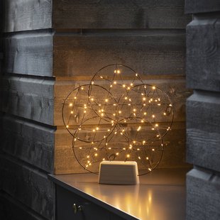 Konstsmide Christmas LED sfeerlamp 5 kleine ringen, met houten voet