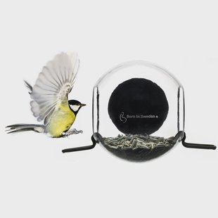 Born In Sweden Bird feeder vogelvoeder recyclebaar kunststof