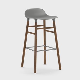 Normann Copenhagen Form Chair barkruk walnoothouten poten grijs