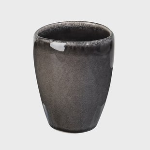 Broste Copenhagen Nordic Coal mok 10 cm.