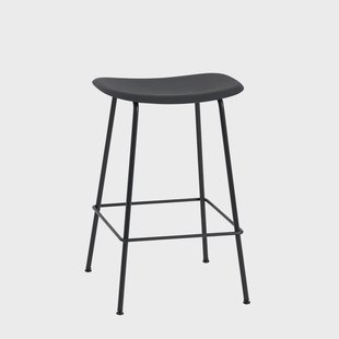 Muuto Fiber Tube barkruk 65 cm. zwart