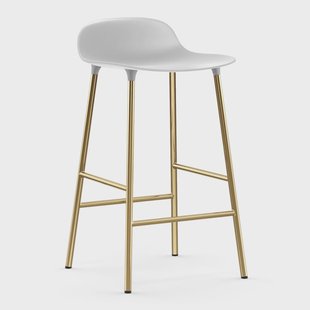 Normann Copenhagen Form barkruk messing poten Wit Normann Copenhagen Form barkruk messing poten Wit