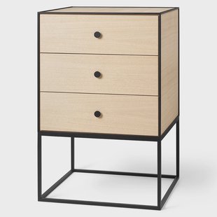 Audo Copenhagen Frame 49 bijzettafel met drie lades Eikenhout